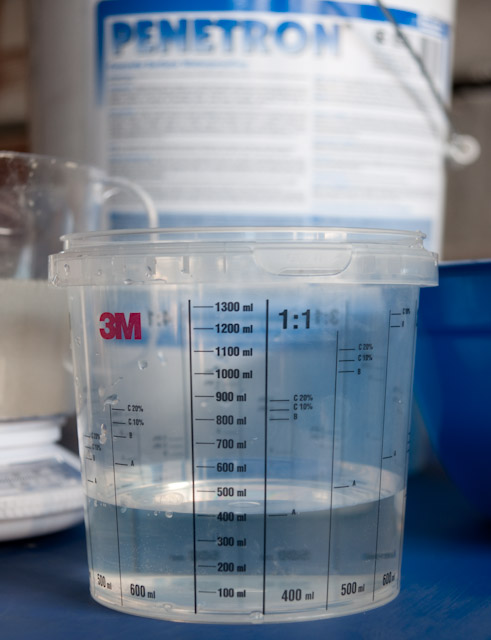 технологический процесс: приготовление состава для гидроизоляции строительных сооружений